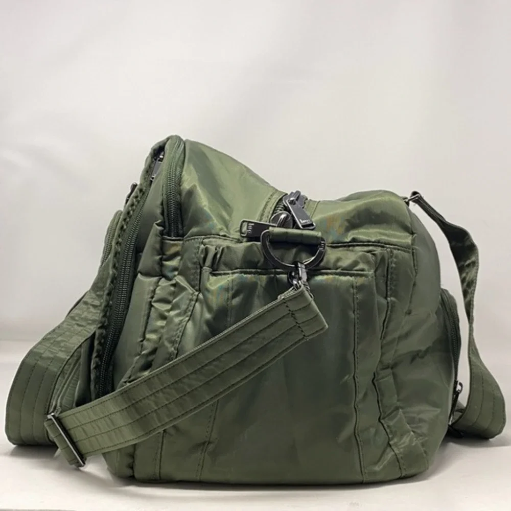 lug item duffel